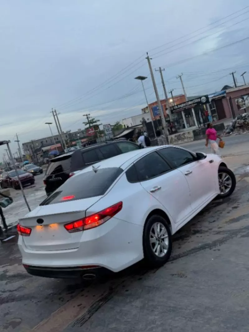 KIA Optima   - 2017