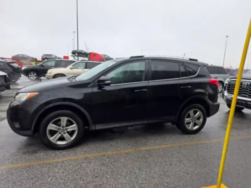 Toyota RAV4   - 2015