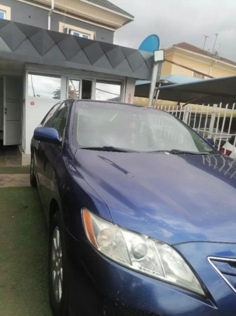 TOYOTA Camry   - 2009