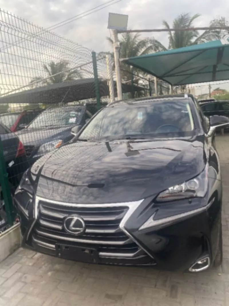 Lexus NX 200T   - 2016