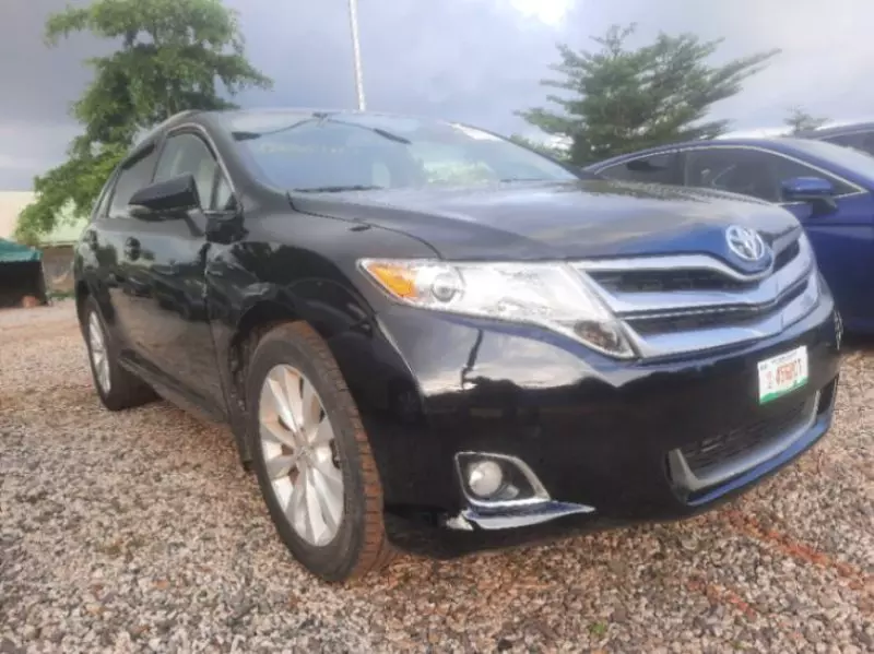 Toyota Venza   - 2013