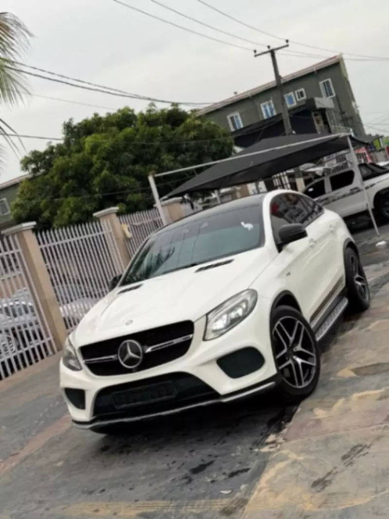 Mercedes-Benz GLE 43 AMG   - 2017