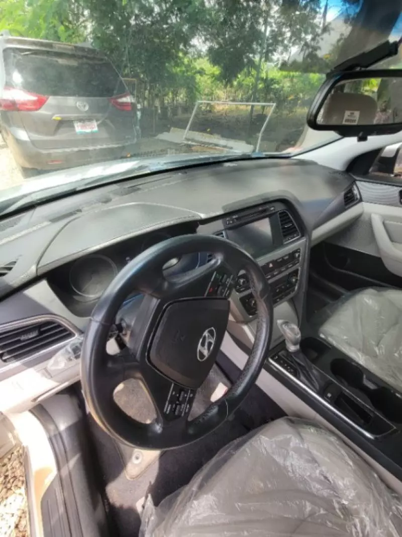 Hyundai Sonata   - 2017