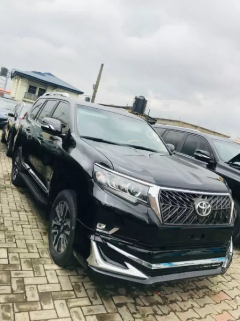 Toyota Landcruiser Prado   - 2022