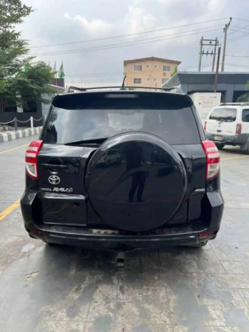 Toyota RAV 4   - 2009
