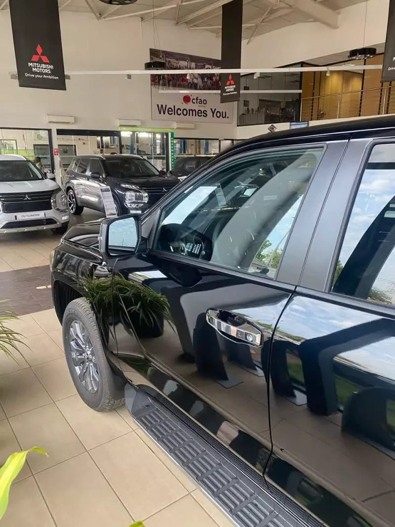 Mitsubishi L200 D/C Sportero A/T   - 2024