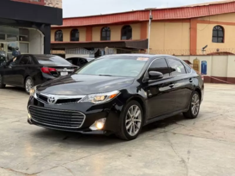 TOYOTA Avalon   - 2015