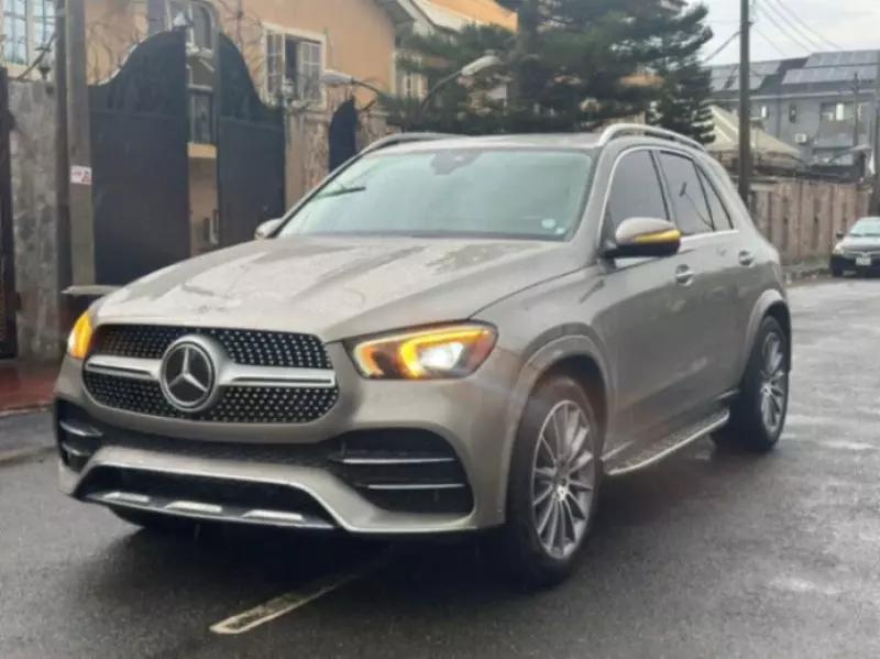 Mercedes-Benz GLE-Class   - 2022