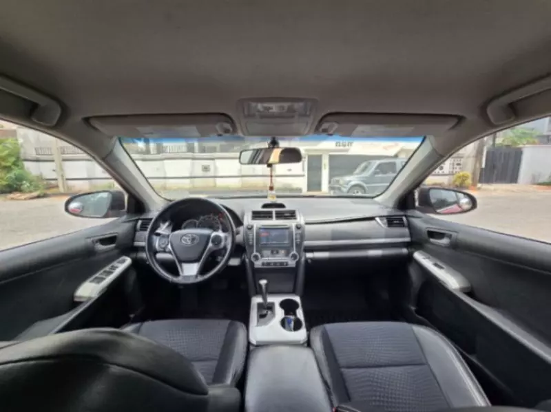 TOYOTA Camry   - 2012