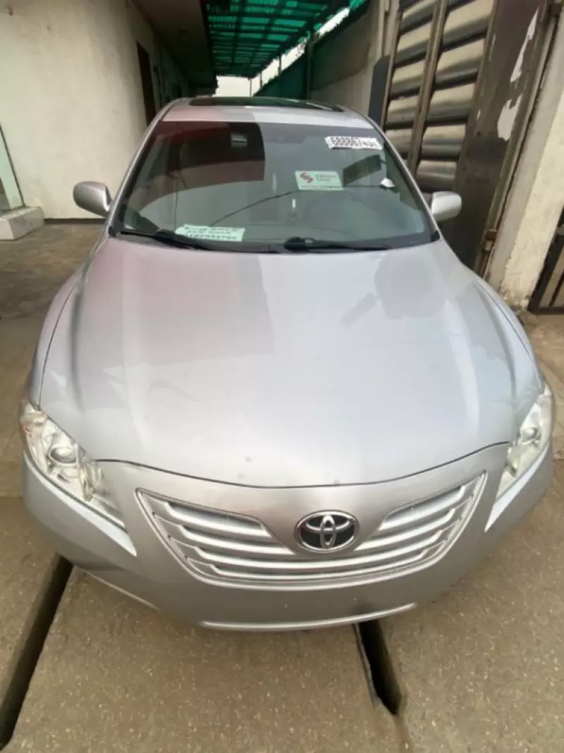 Toyota Camry   - 2007