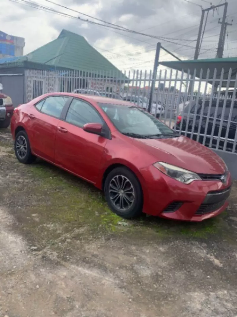 Toyota Corolla   - 2016
