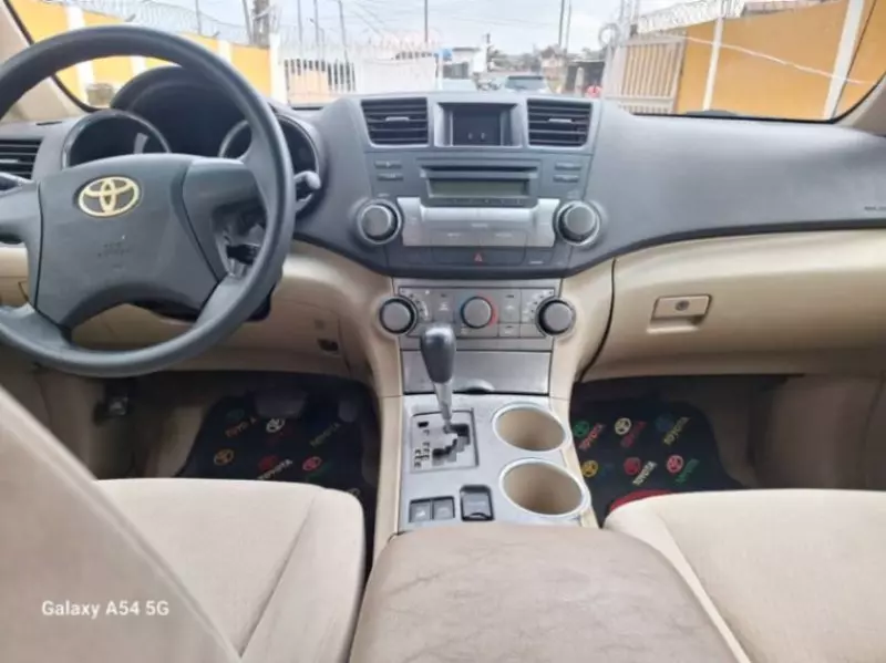 Toyota Highlander   - 2008