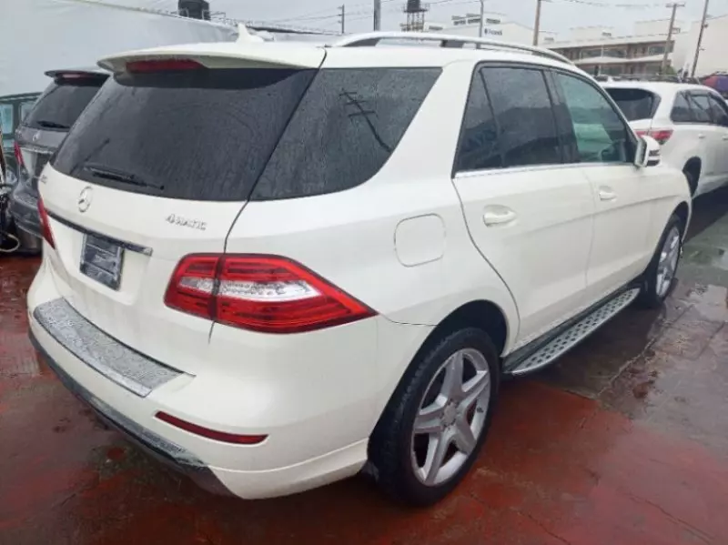 Mercedes-Benz ML 550   - 2014
