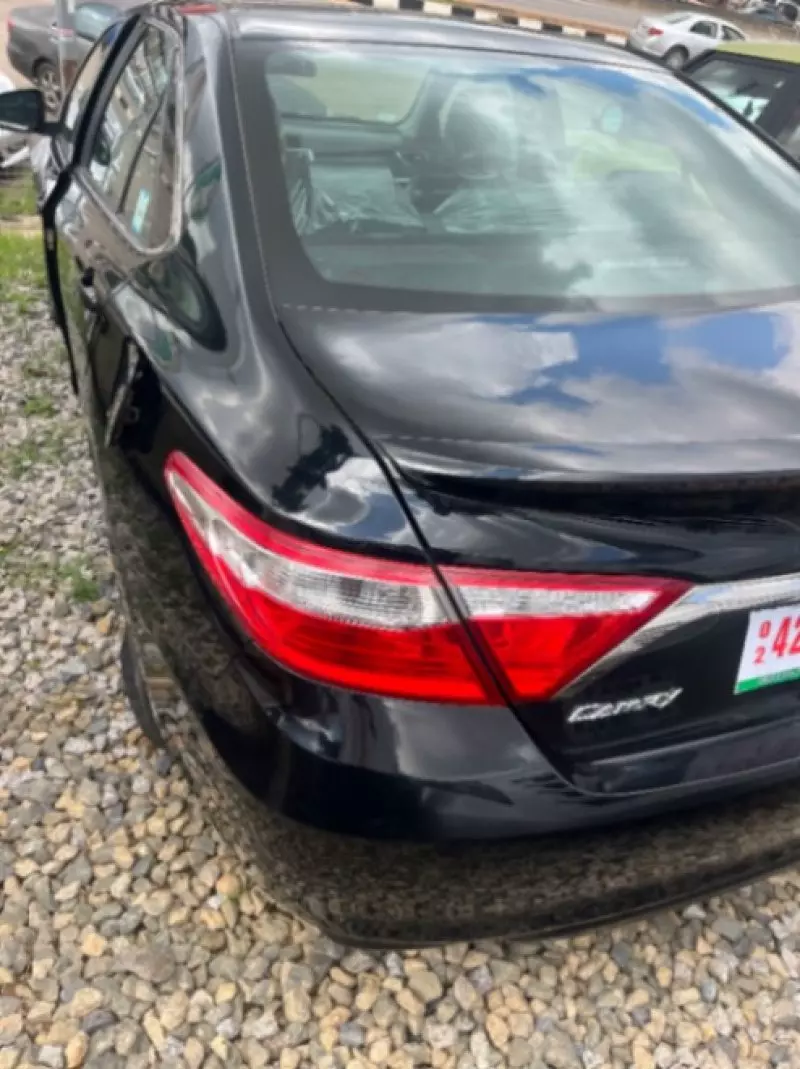 TOYOTA Camry - 2017