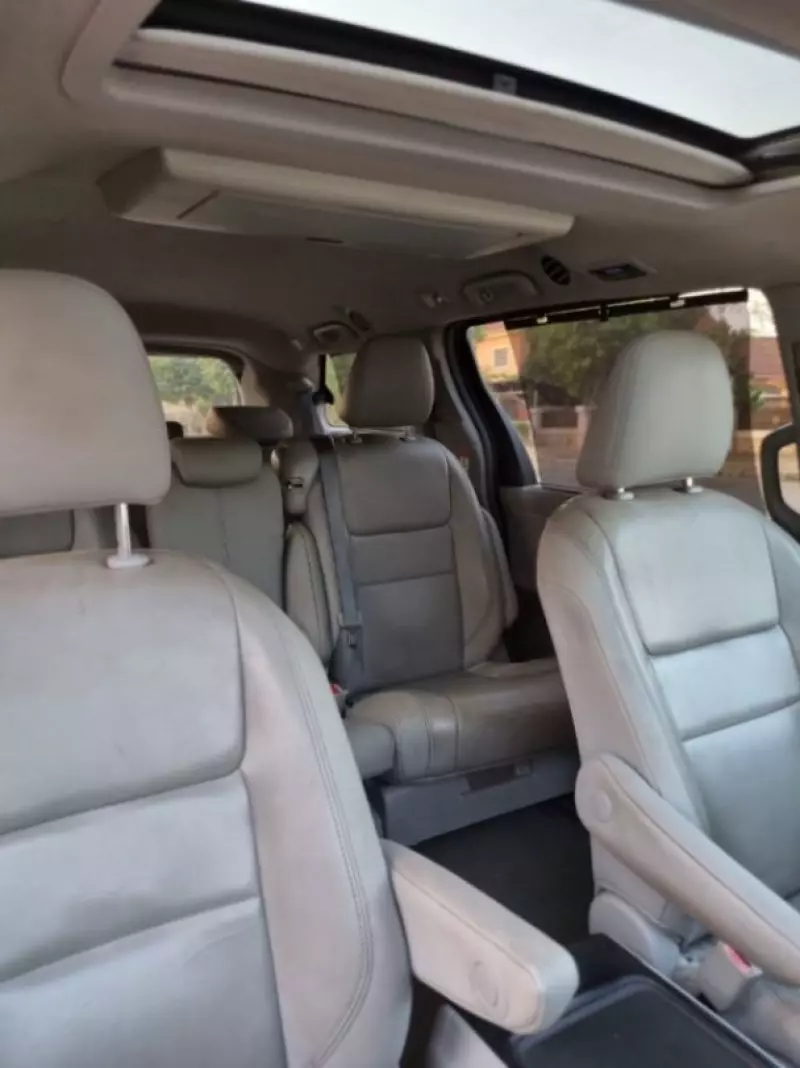 Toyota Sienna   - 2015