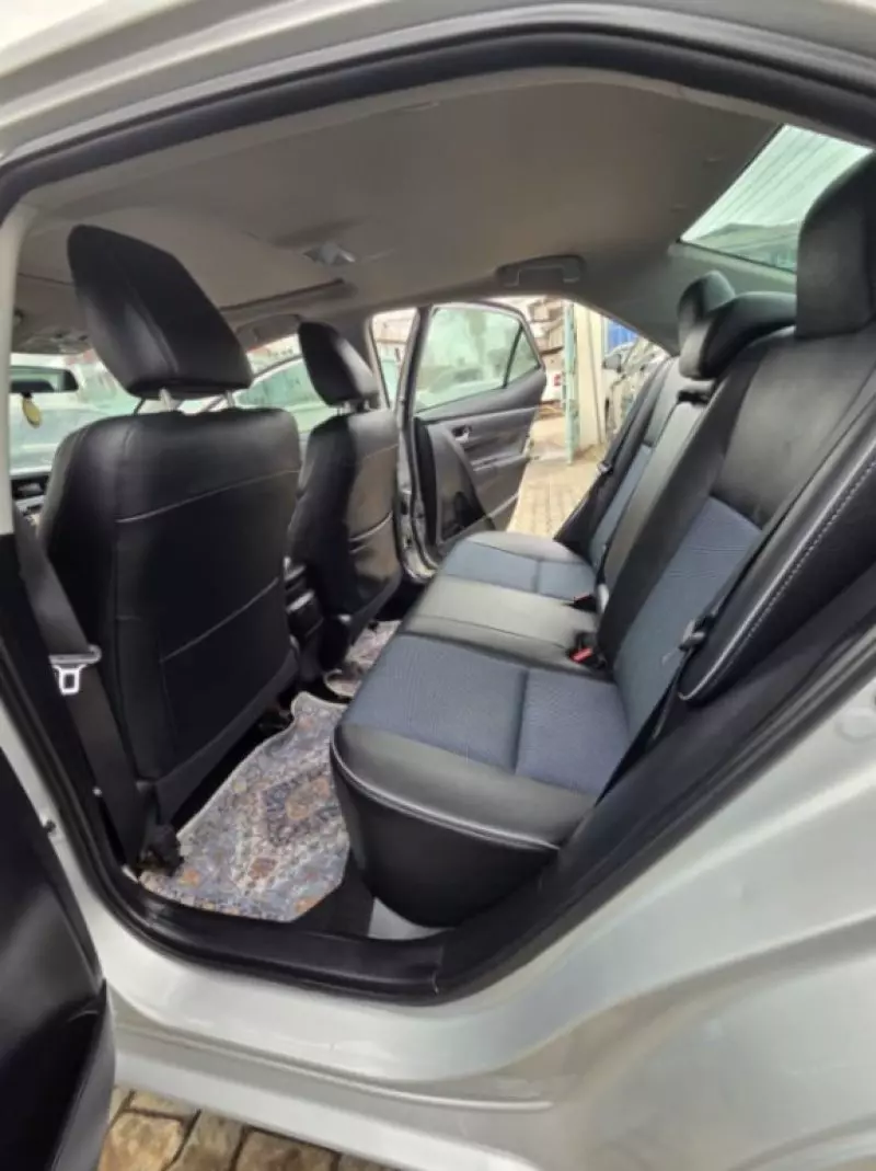TOYOTA Corolla   - 2015