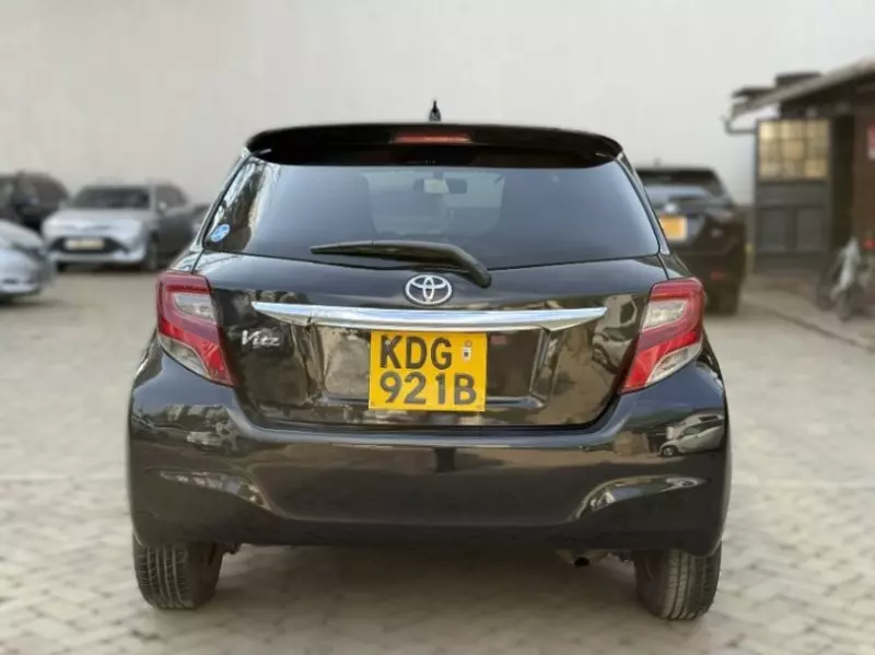 TOYOTA Vitz   - 2014