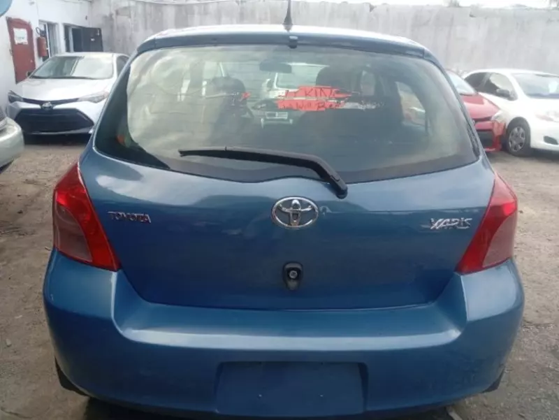 TOYOTA Yaris   - 2008