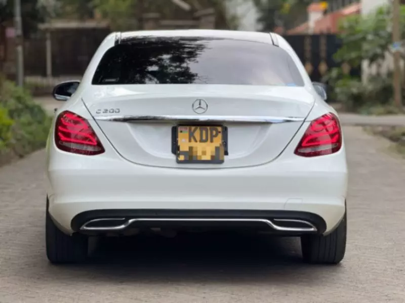 Mercedes-Benz C200   - 2016