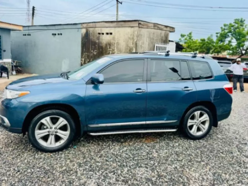 Toyota Highlander - 2013