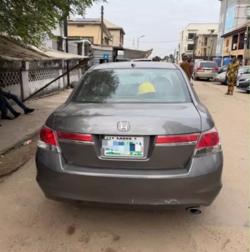 Honda Accord   - 2011
