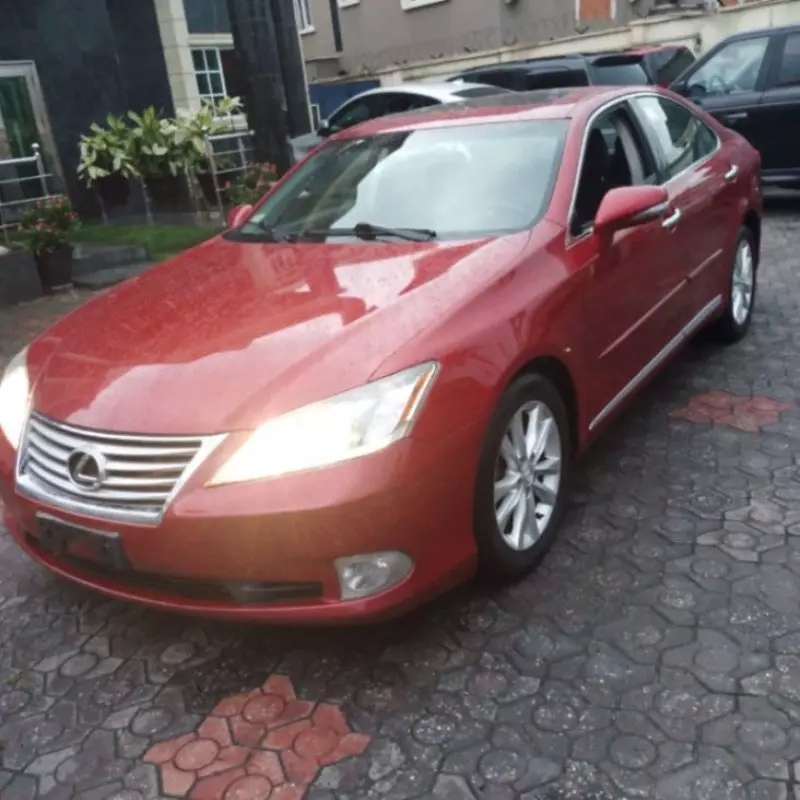 Lexus ES - 2011