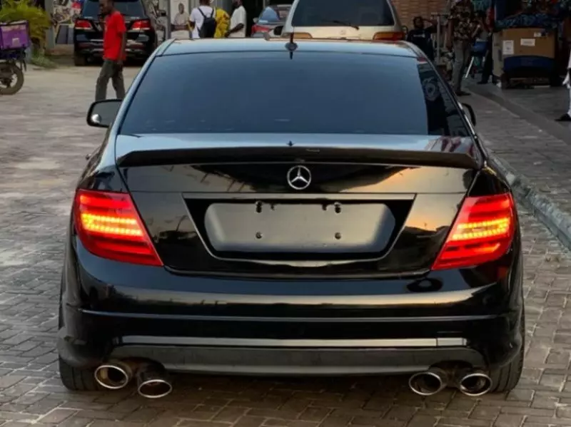 Mercedes-Benz C-Class   - 2009
