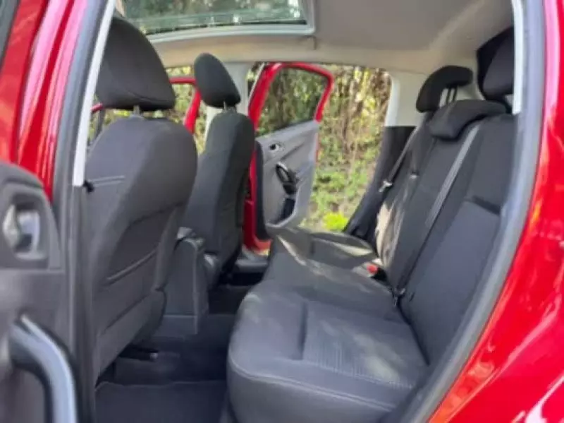 Peugeot 208   - 2019