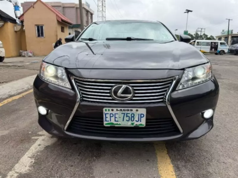 Lexus ES 350   - 2013