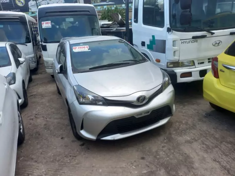 Toyota Vitz   - 2014