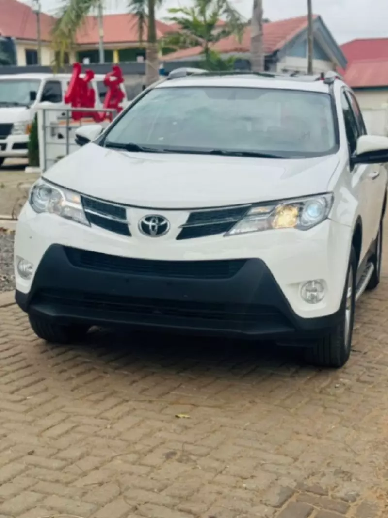 Toyota Rav4   - 2014