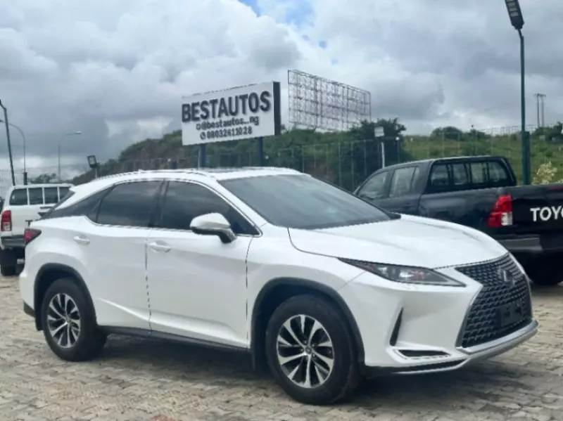 Lexus RX   - 2021