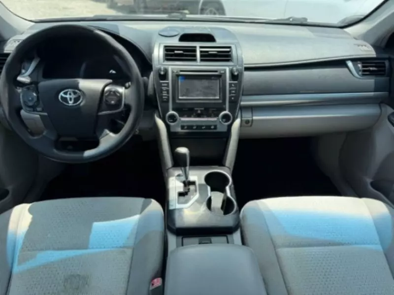 Toyota Camry   - 2012
