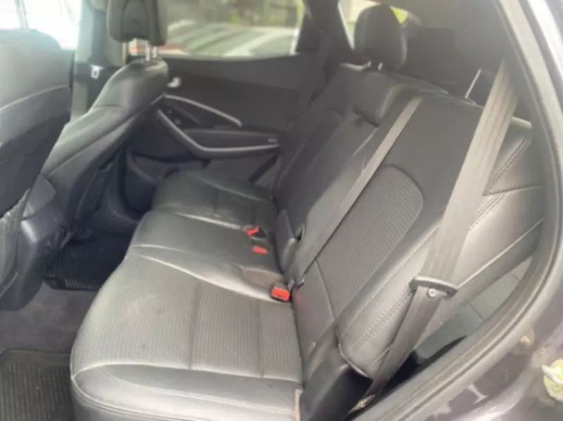 Hyundai Santa Fe   - 2015