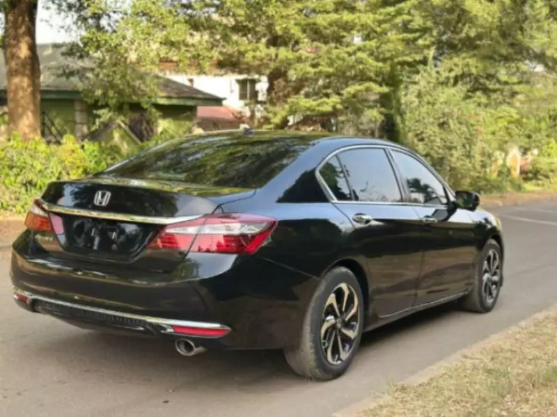 Honda Accord   - 2013