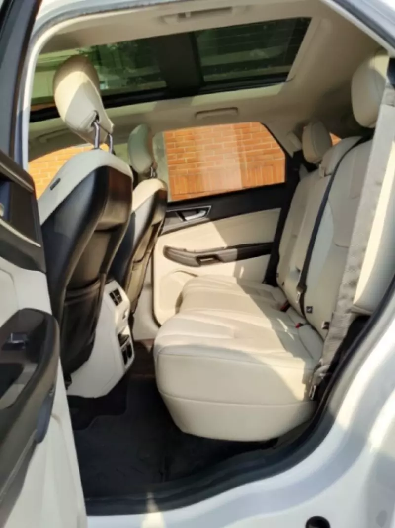 Ford Edge   - 2015
