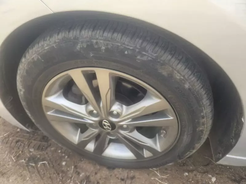 Hyundai Elantra   - 2017