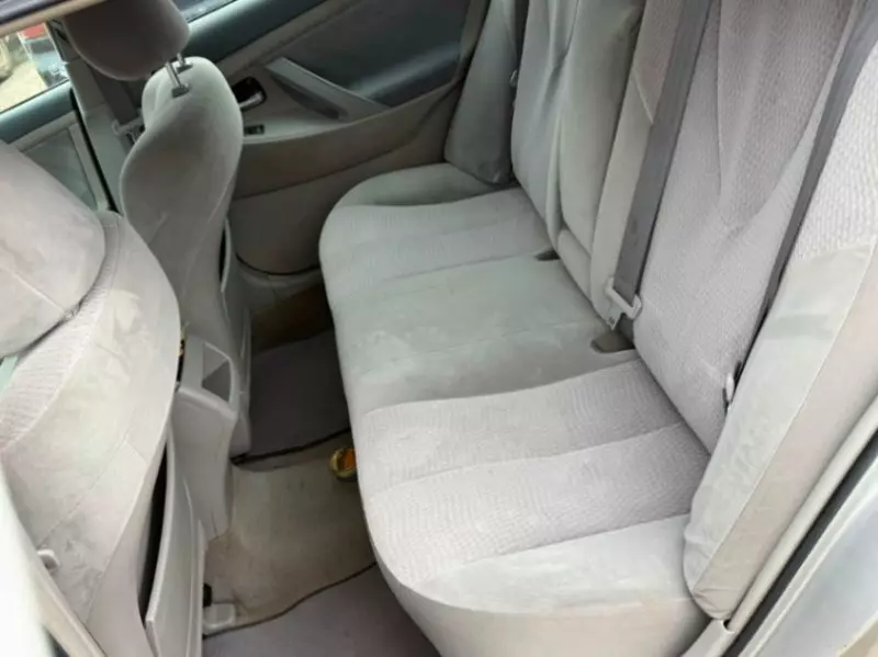 TOYOTA Camry   - 2010