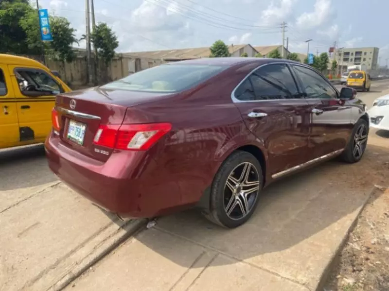 Lexus ES 350   - 2009