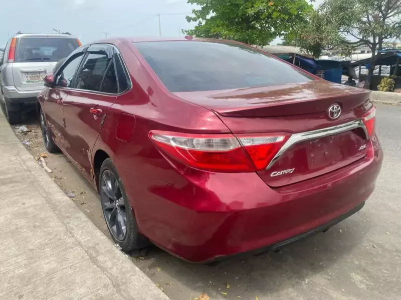 TOYOTA Camry   - 2015