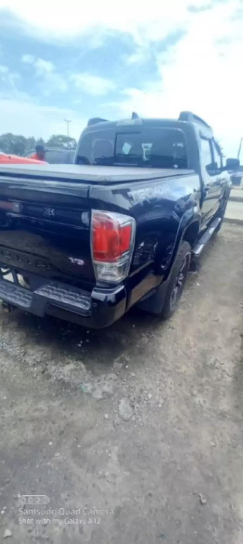 Toyota Tacoma   - 2017