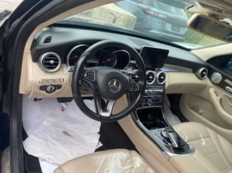 Mercedes-Benz C 300   - 2015
