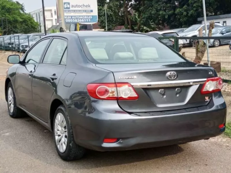 TOYOTA Corolla   - 2013