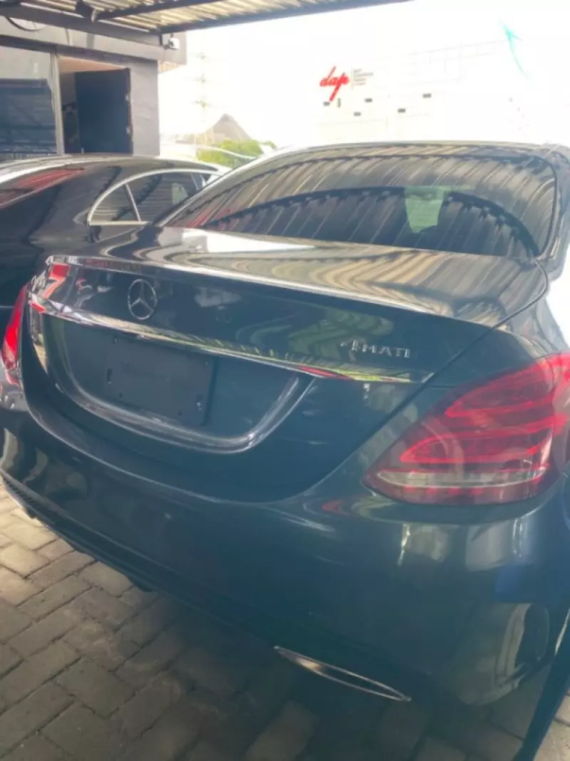 Mercedes-Benz C-Class - 2015