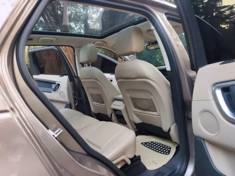 Land Rover Discovery Sport   - 2016