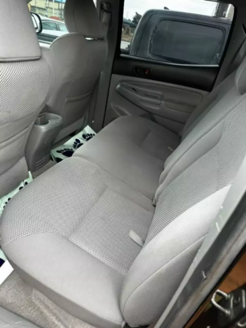TOYOTA Tacoma - 2011
