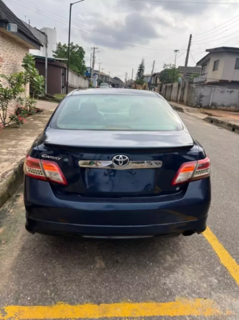 TOYOTA Camry   - 2009