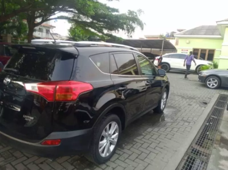 Toyota RAV4   - 2013
