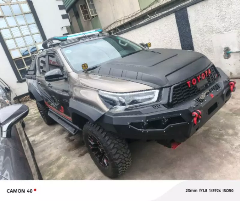 Toyota Hilux   - 2020