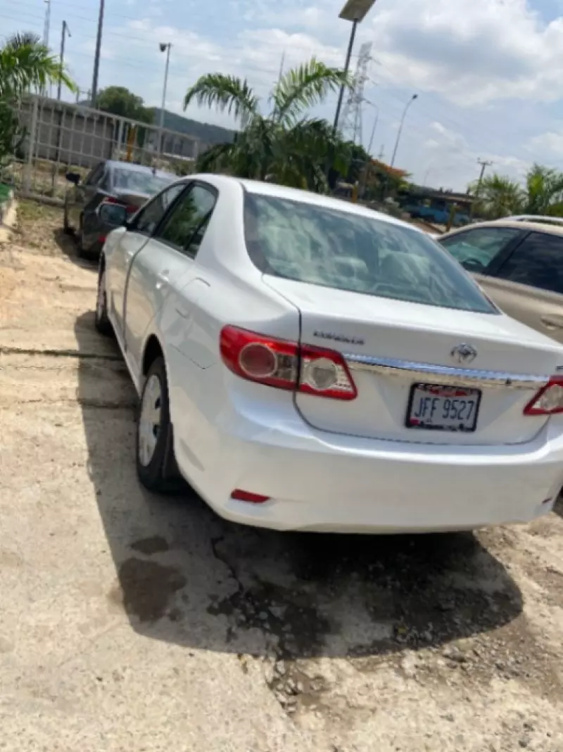 Toyota Corolla   - 2011